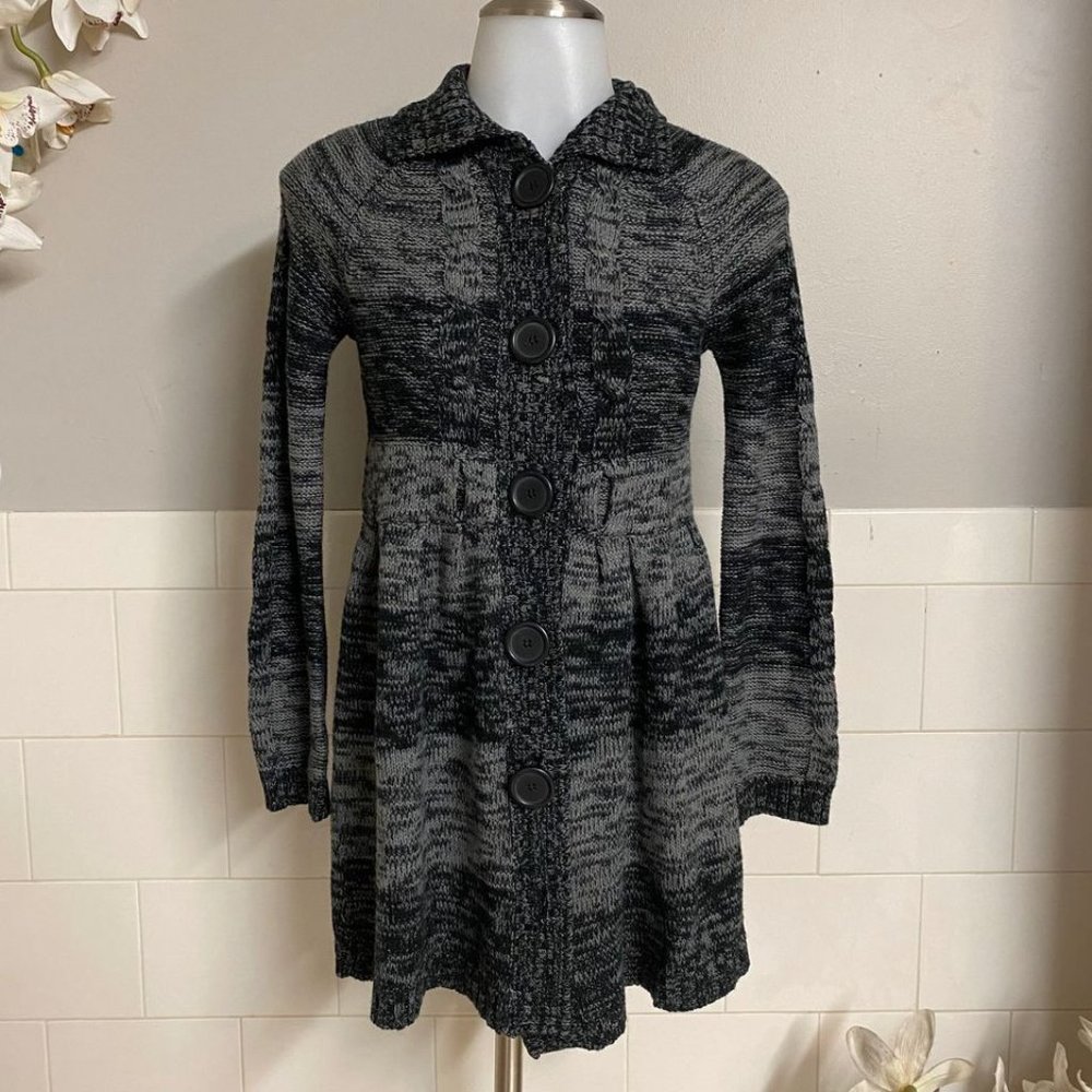 Youth Long Sleeves Button Down Sweater Size XL